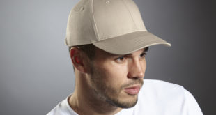 beechfield b651 warm sand lifestyle 7153 e1513349294143 Hats off for stunning new 2018 collection of retail ready headwear products