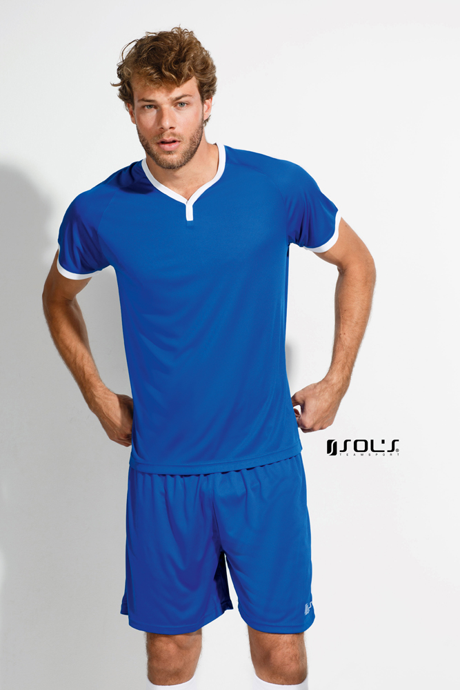 pic 158 New dynamic neon colours adds a twist to French sportswear