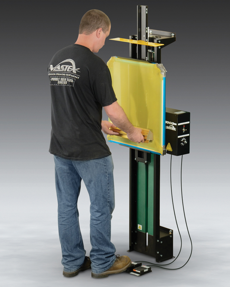 pic 179 Semi-automatic screen coater from Vastex applies emulsions uniformly