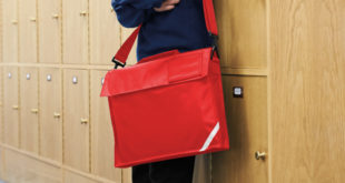 quadra qd457 bright red lifestyle W5R0322 e1538474690223 In a class of their own
