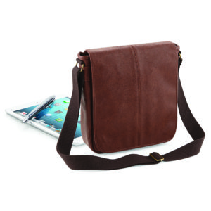 quadra qd876 tan prop Contemporary styles for men on the move